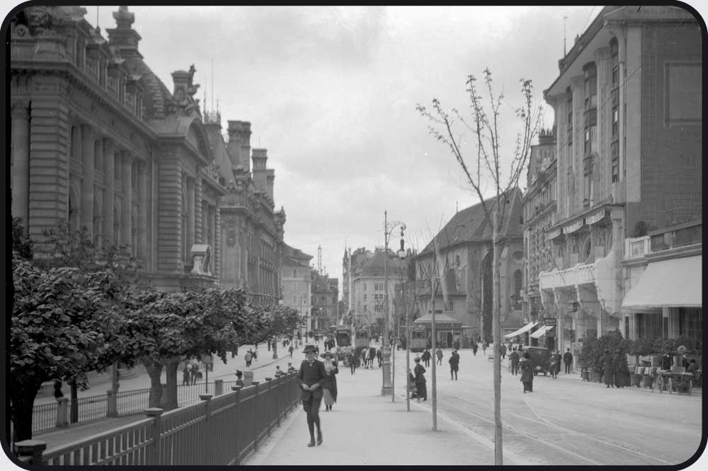 03A La place St-François en 1913