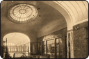 03D L_interieur de la galerie du commerce, avec sa verriere, vers 1910.gif