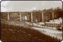 05B Photographie prise en 1904. De grands cintres traingulés soutiennent les arcs lors du chantier
