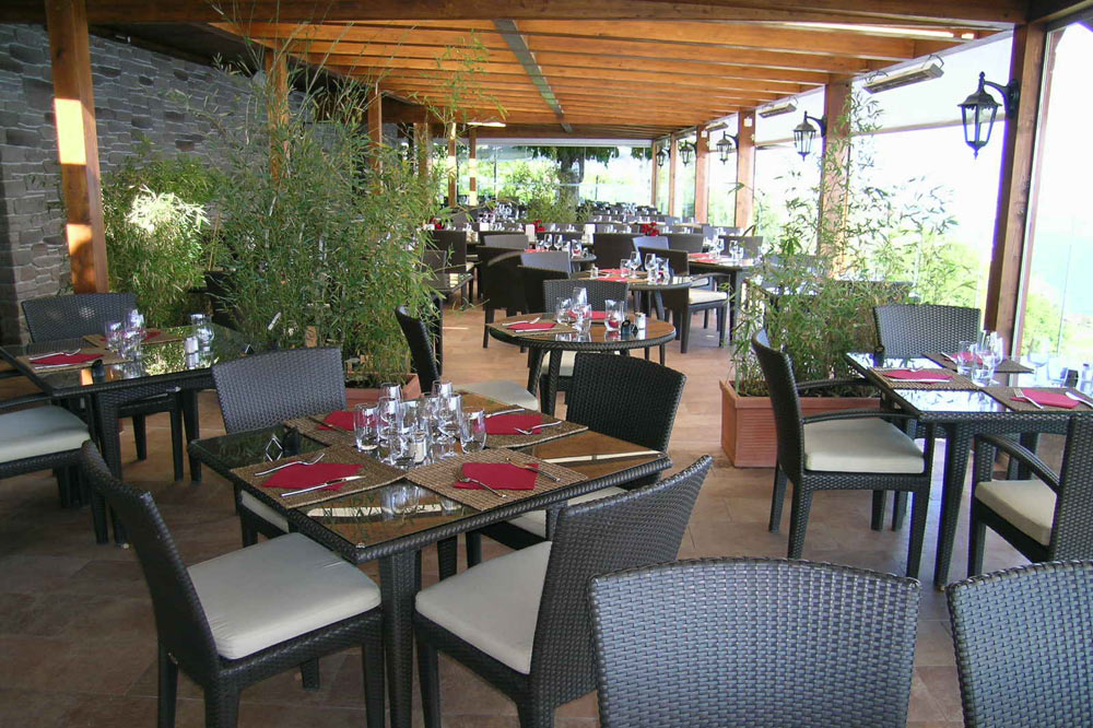 La terrasse (le Deck) du Baron Tavernier