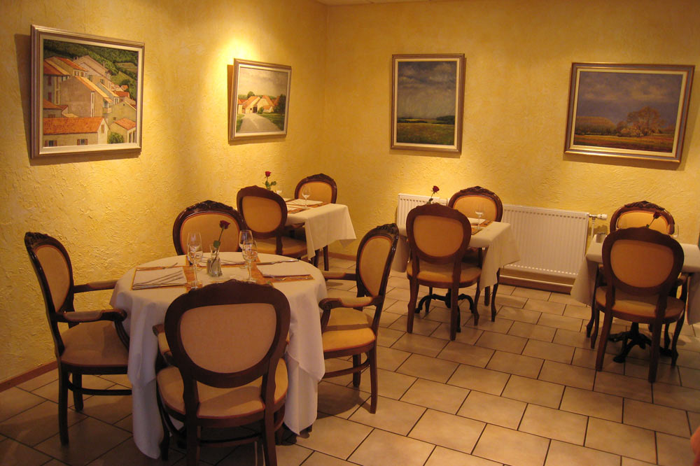 Salle à manger de l'hôtel restaurant Le Nord