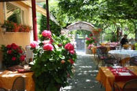 La terrasse de l'Auberge des quatre saisons