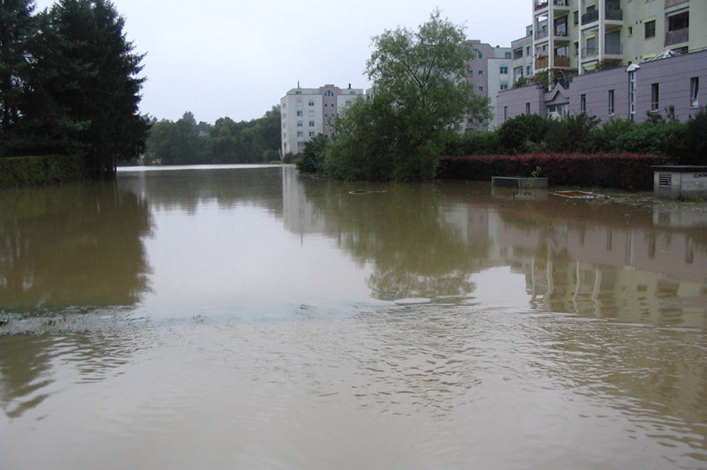 Spectaculaire inondation à Delémont en 2007