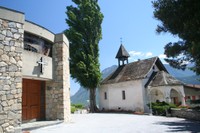 L'église et la chapelle de Corin