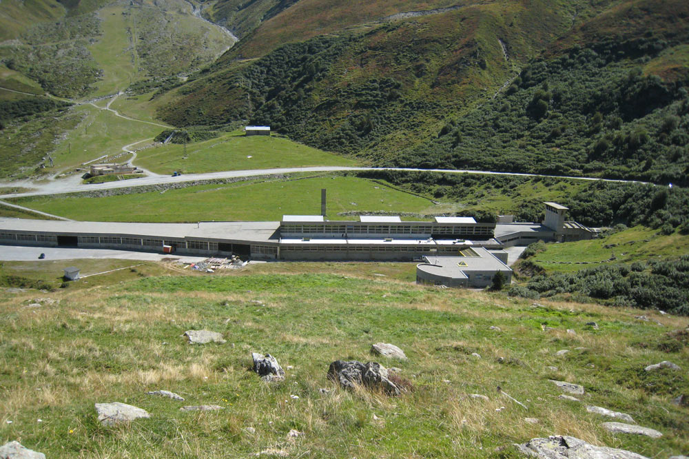 Entrée du tunnel du Grand-Saint-Bernard