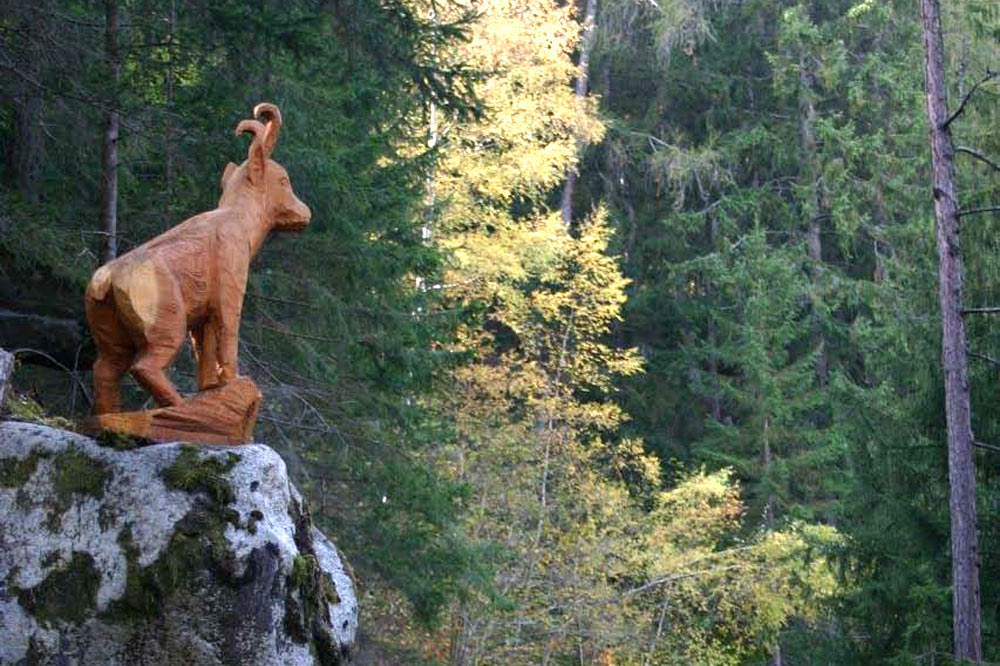 Chamois, scultpure de W. Besse