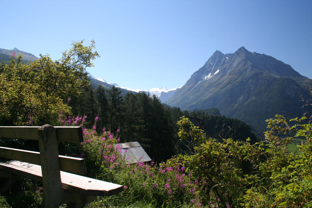 Banc avec vue sur le Haut Val d'Hérens