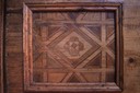 Marqueterie, les différentes essences sont reconnaissables à leur bois