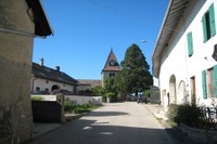 Eglise de Bassins vue depuis le centre du village