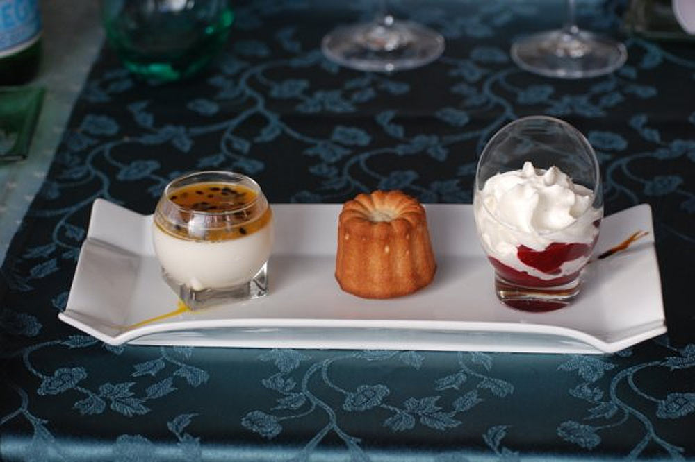 Financier aux amandes et mousse légère de mascarpone aux fruits rouge