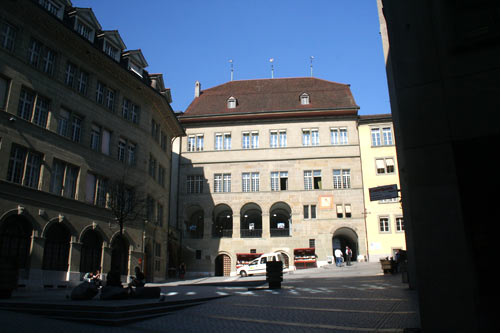 La place de la Louve