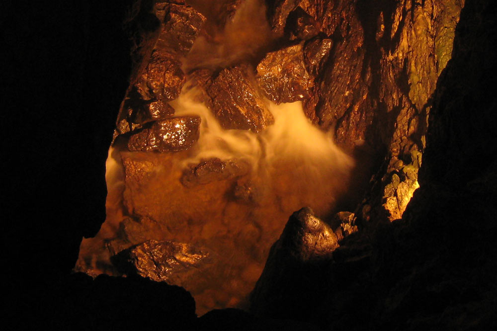 Les Grottes de Vallorbe